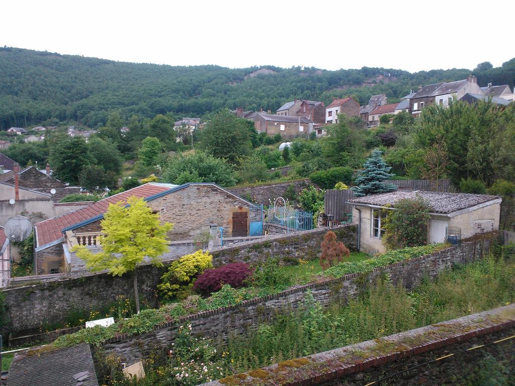 Logis Le Franco Belge Hotel Montherme Exterior photo
