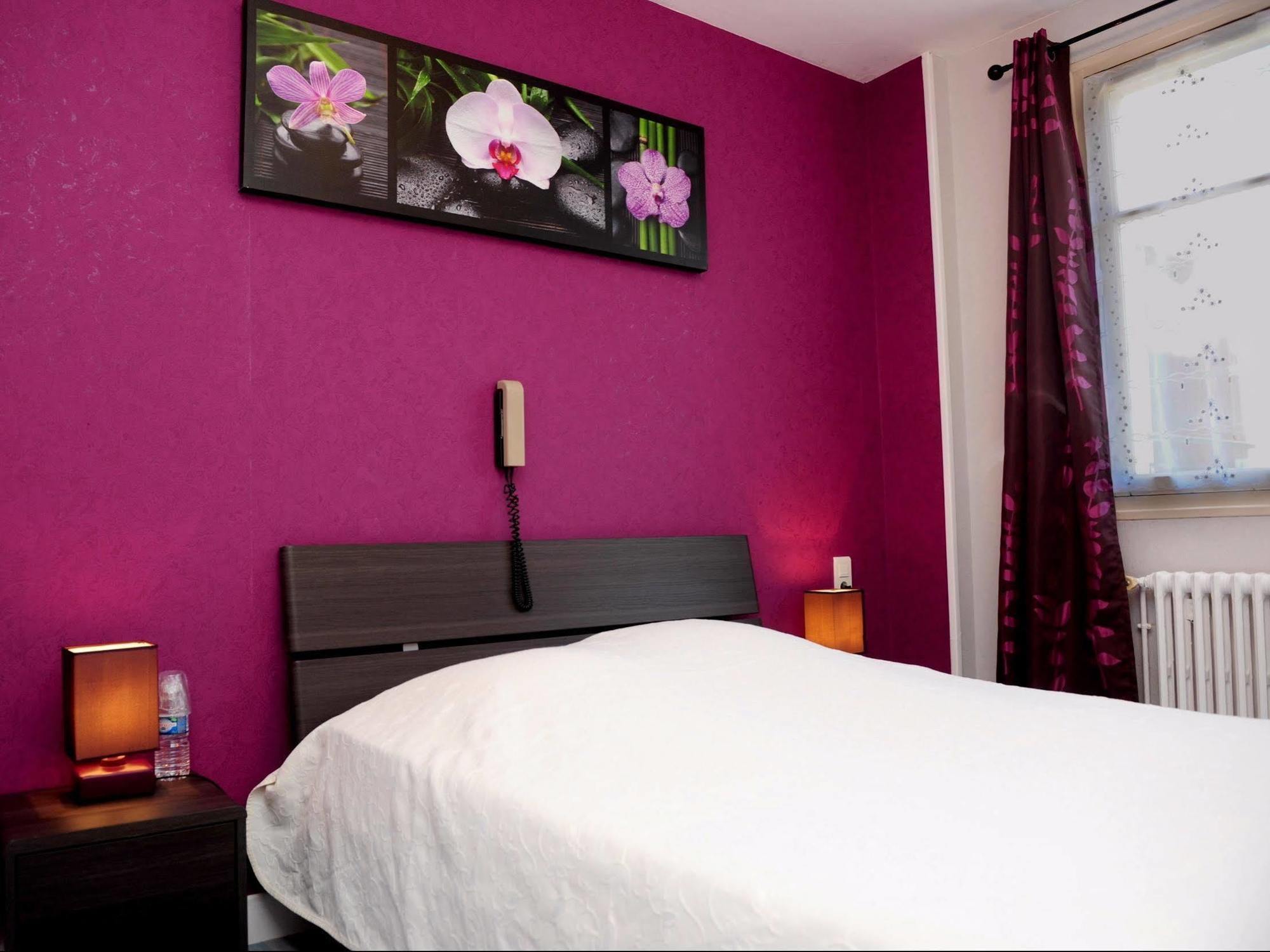 Logis Le Franco Belge Hotel Montherme Exterior photo